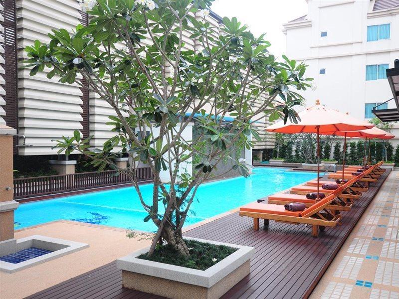 Avion Hotel Банкок Екстериор снимка