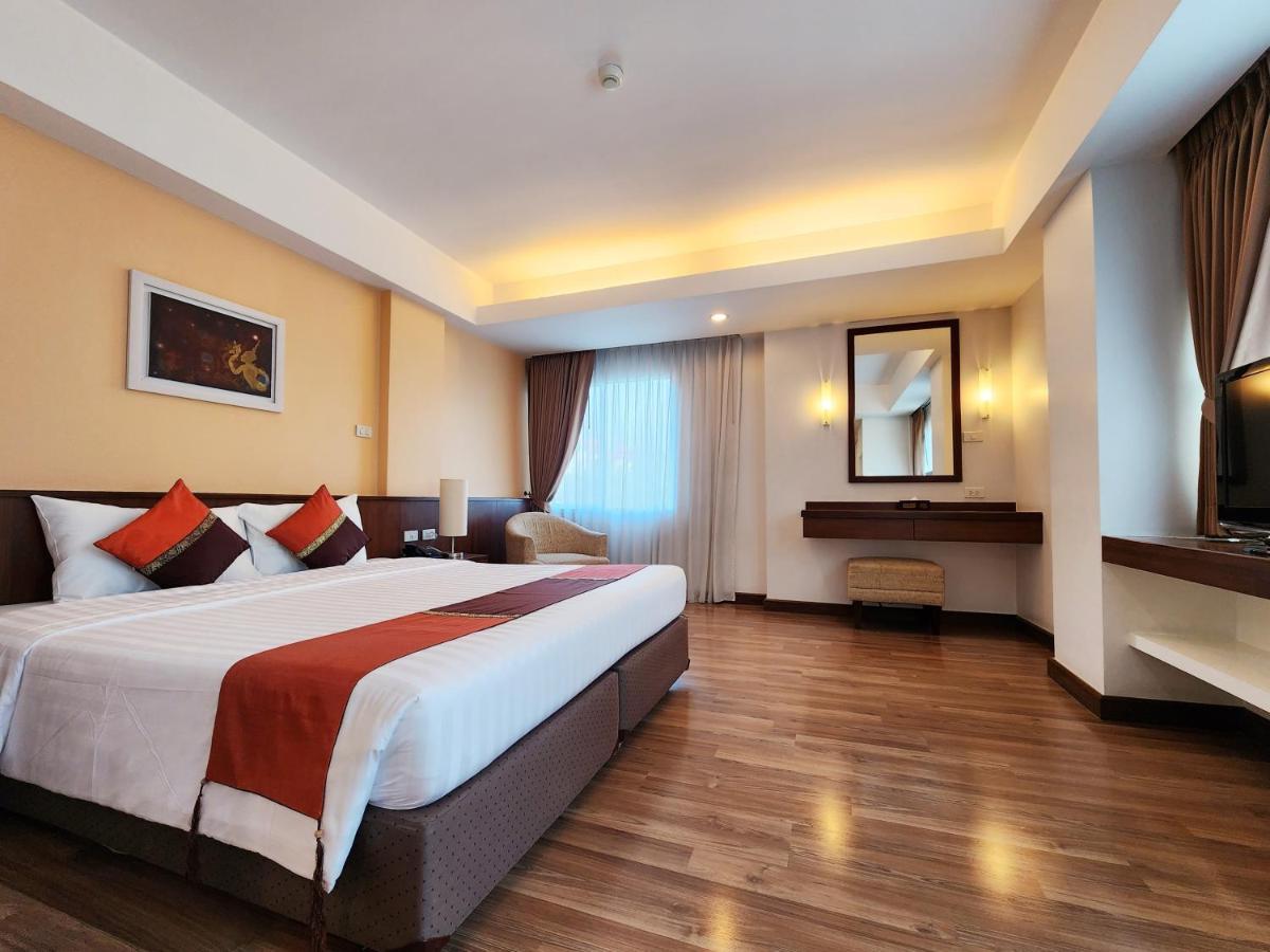 Avion Hotel Банкок Екстериор снимка