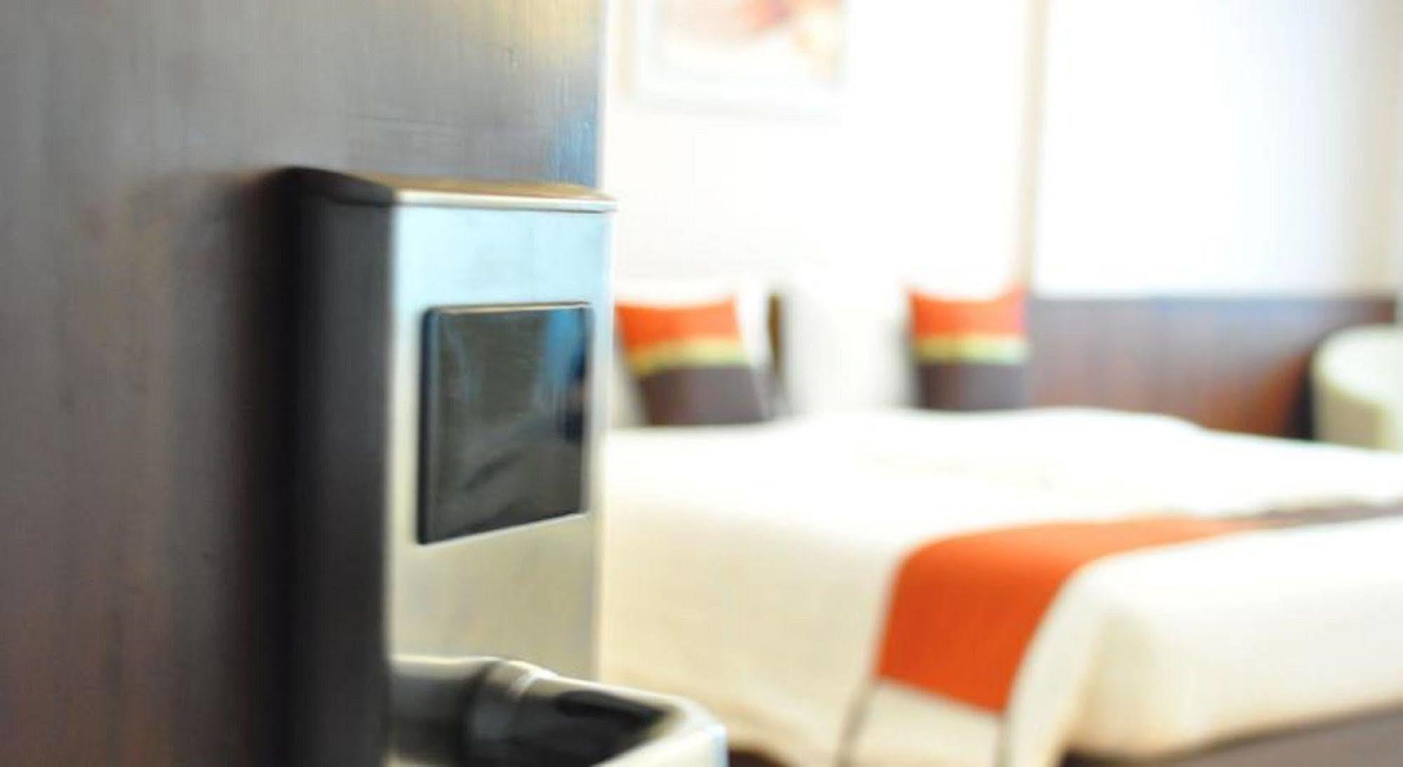 Avion Hotel Банкок Екстериор снимка